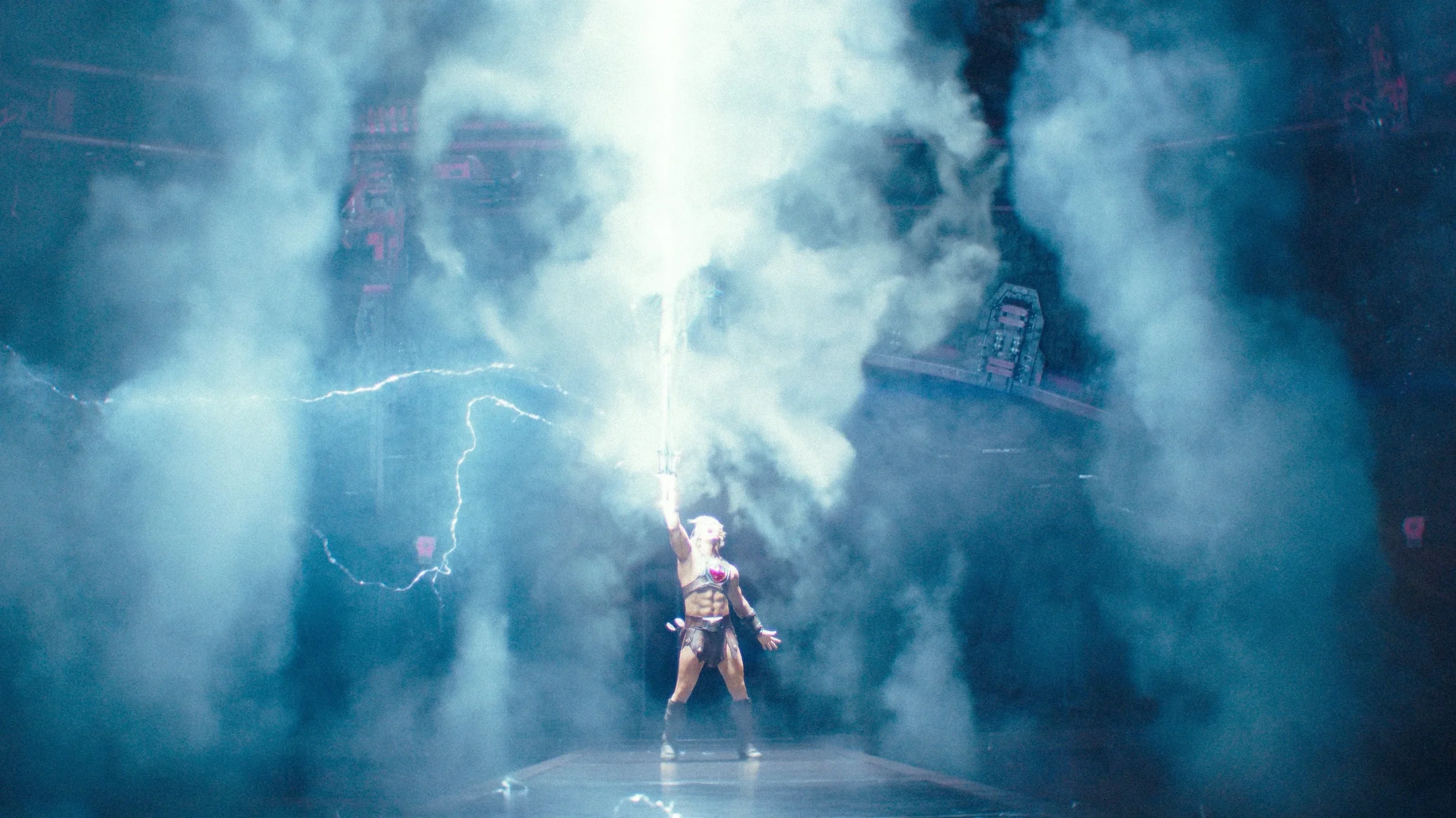 He-Man en una imagen promocional de la película
