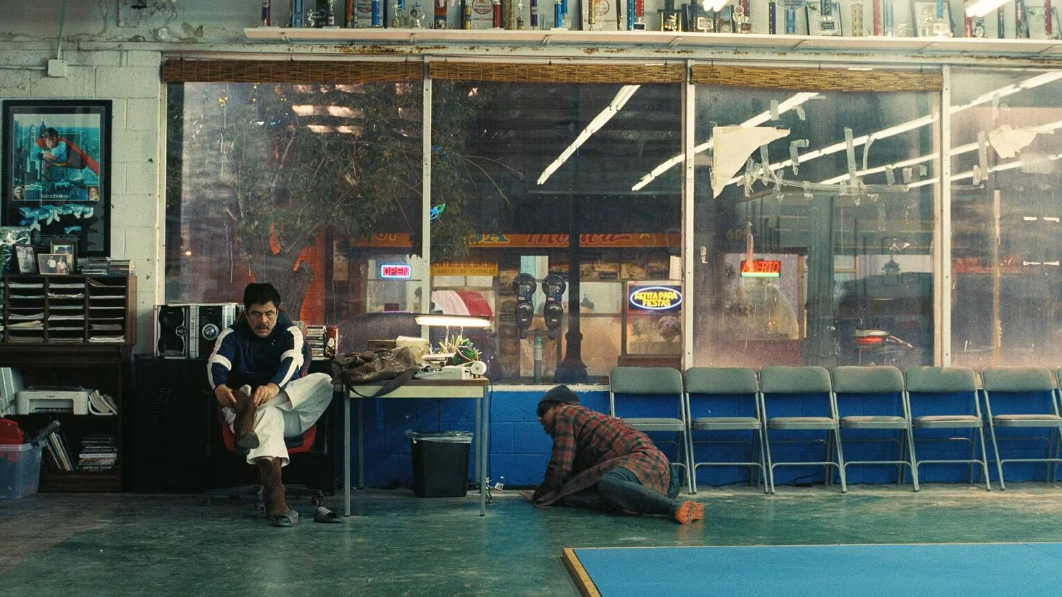 Fotograma de Una batalla tras otra, de Paul Thomas Anderson